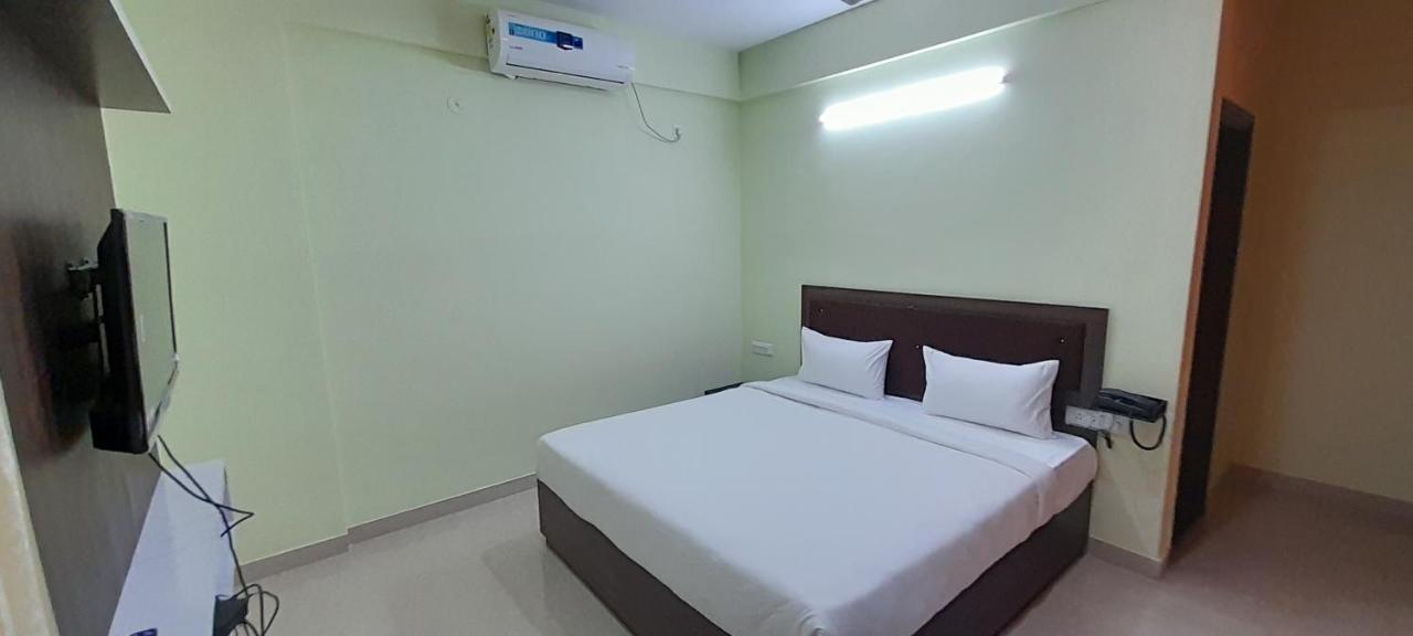Redkey Inn Airport Bangalore Ngoại thất bức ảnh